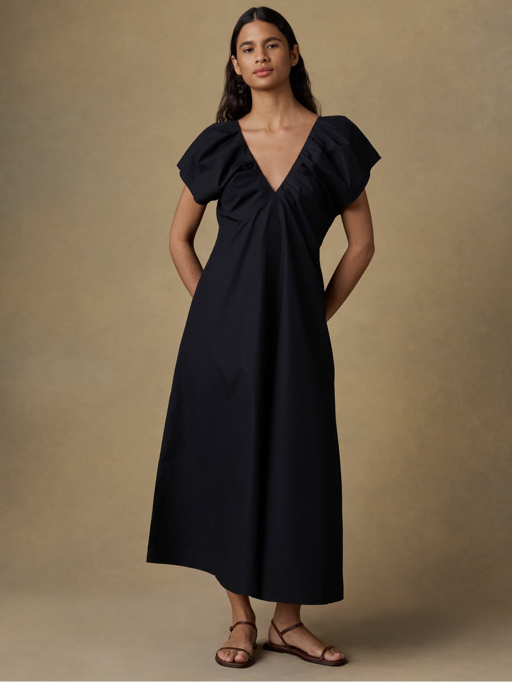 Faherty Black V-Neck Maxi Dress With Puff Shoulders New Never Worn